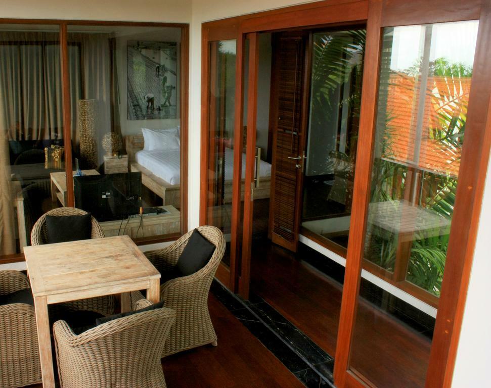 The Dipan Resort, Villas And Spa Seminyak Exteriör bild